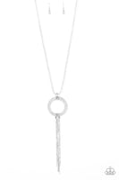 Paparazzi Accessories Not a HEIR Out Of Place White Necklace